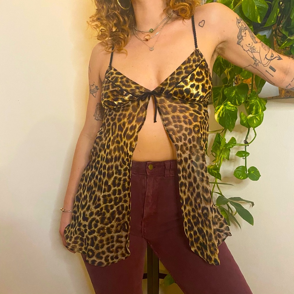 Silky Leopard Split Top